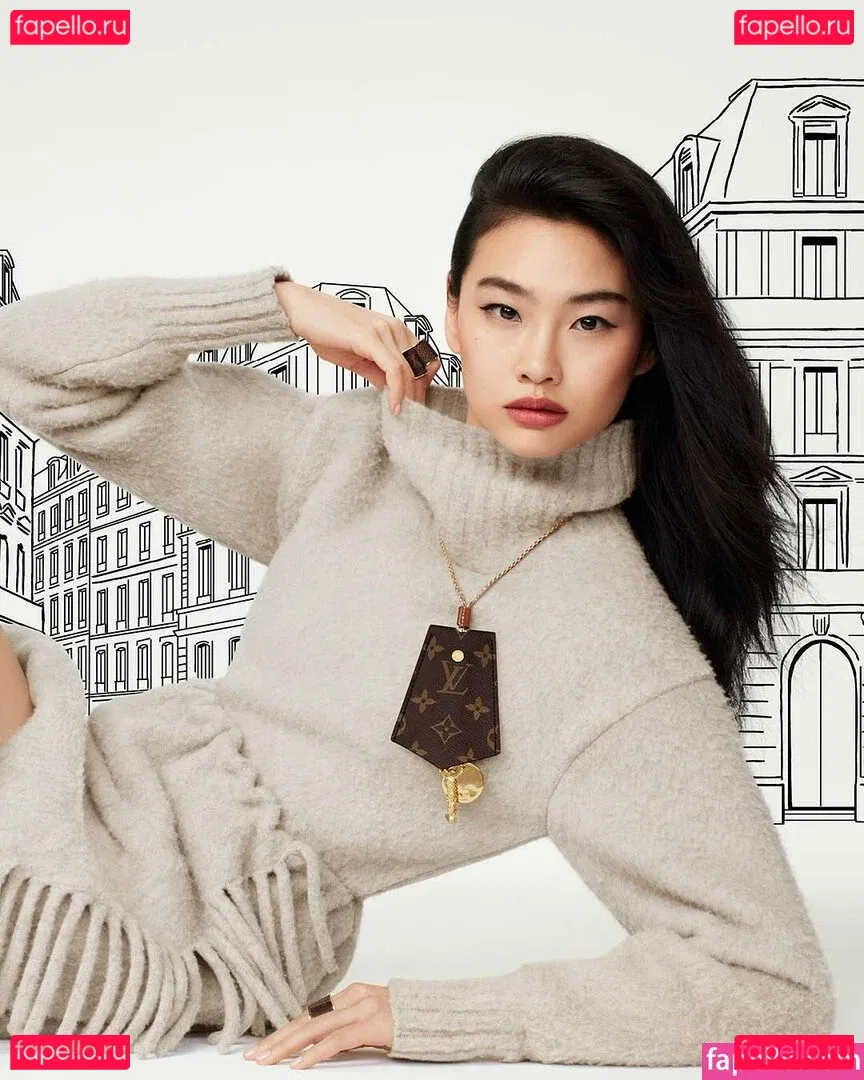 Jung Ho-yeon Onlyfans Photo Gallery 