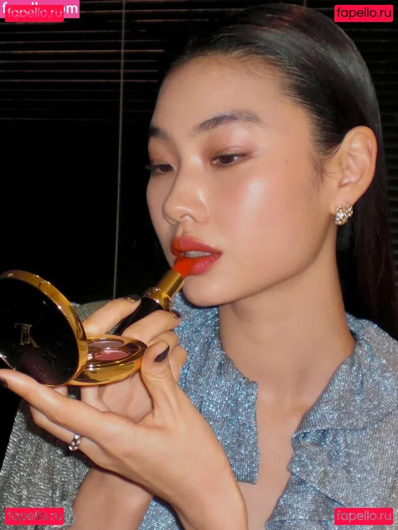 Jung Ho-yeon Onlyfans Photo Gallery 