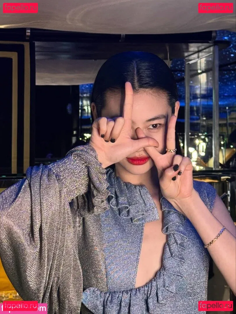 Jung Ho-yeon Onlyfans Photo Gallery 