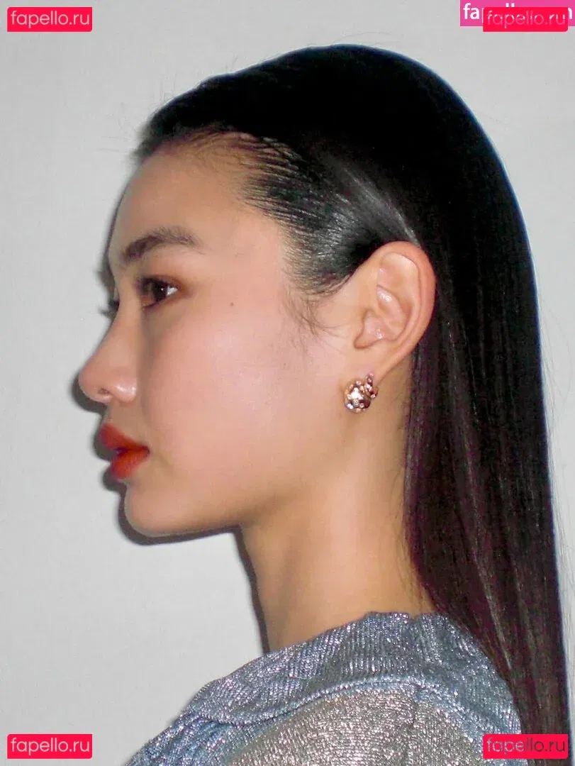 Jung Ho-yeon Onlyfans Photo Gallery 