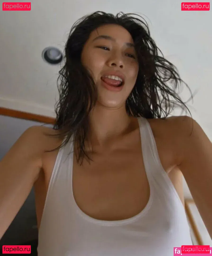 Jung Ho-yeon Onlyfans Photo Gallery 