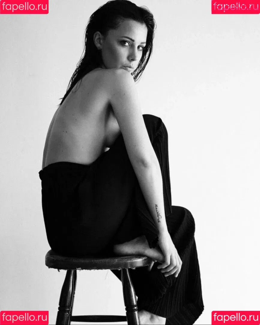 Katharina M. Onlyfans Photo Gallery 