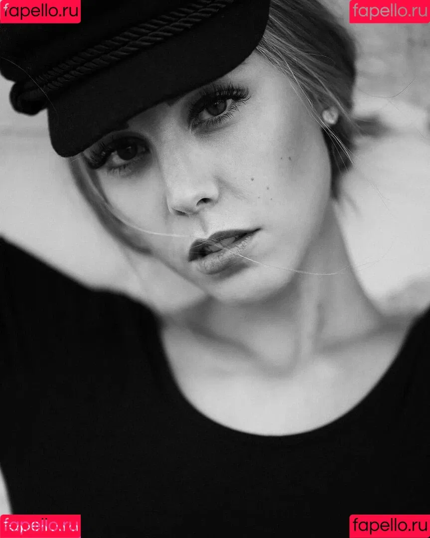 Katharina M. Onlyfans Photo Gallery 
