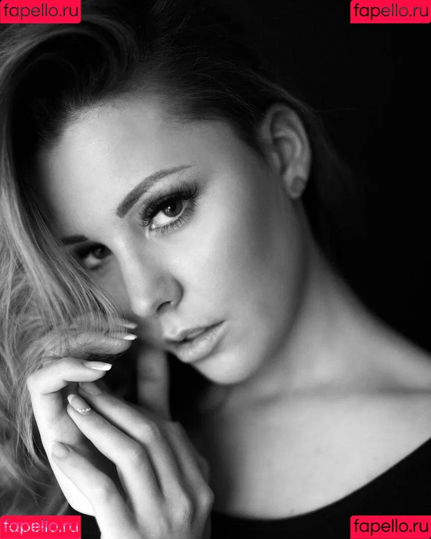 Katharina M. Onlyfans Photo Gallery 