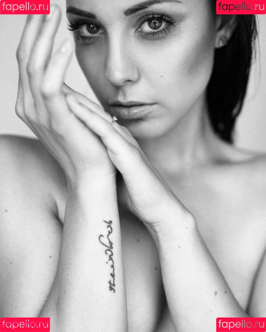 Katharina M. Onlyfans Photo Gallery 
