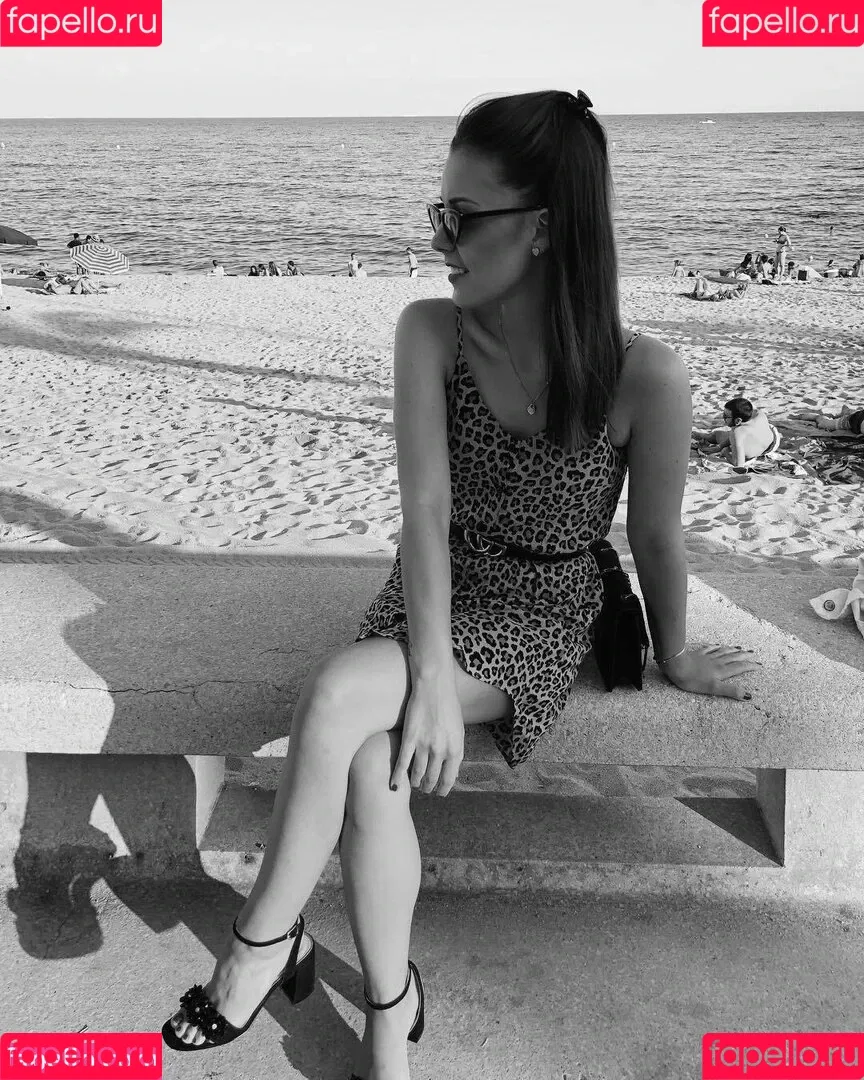 Katharina M. Onlyfans Photo Gallery 