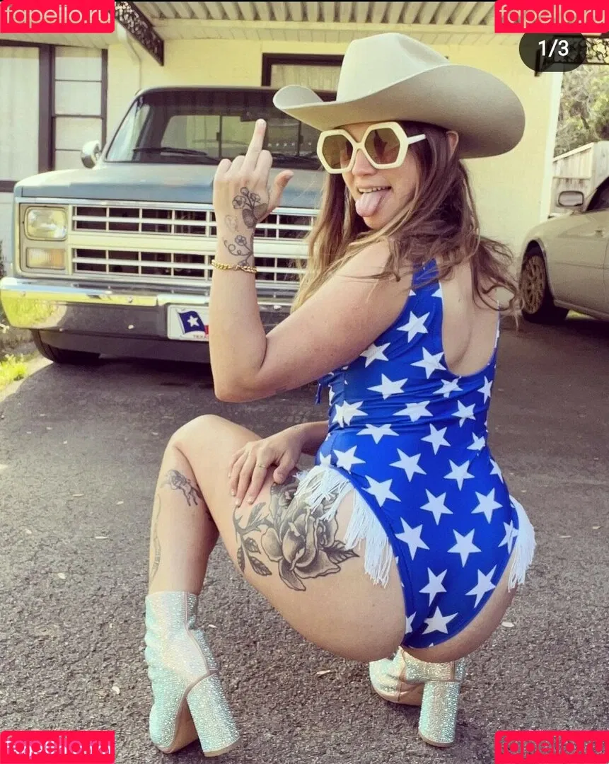Sierra Ferrell Onlyfans Photo Gallery 