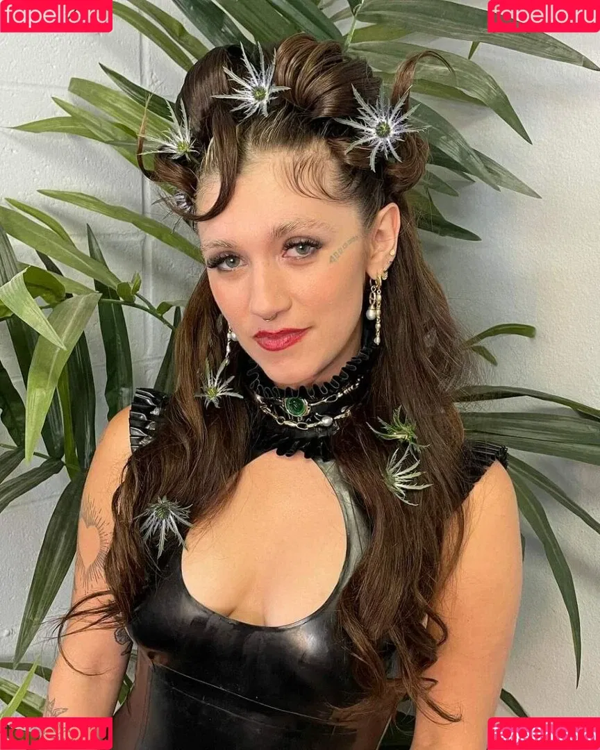 Sierra Ferrell Onlyfans Photo Gallery 