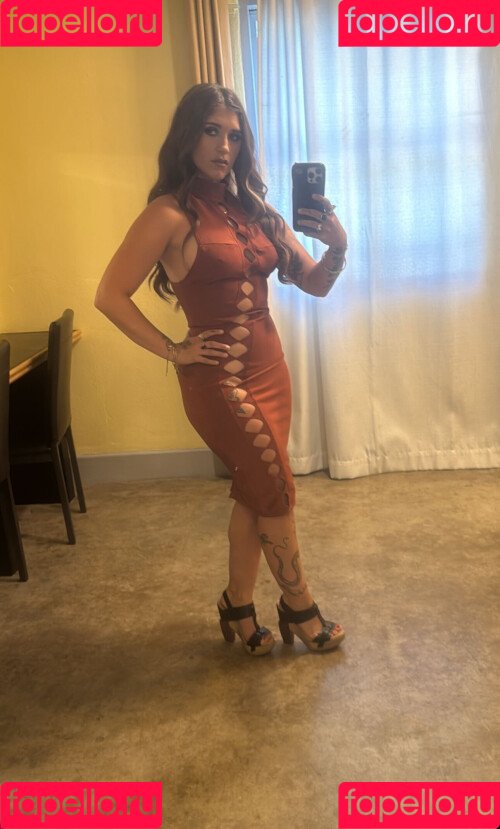 Sierra Ferrell Onlyfans Photo Gallery 