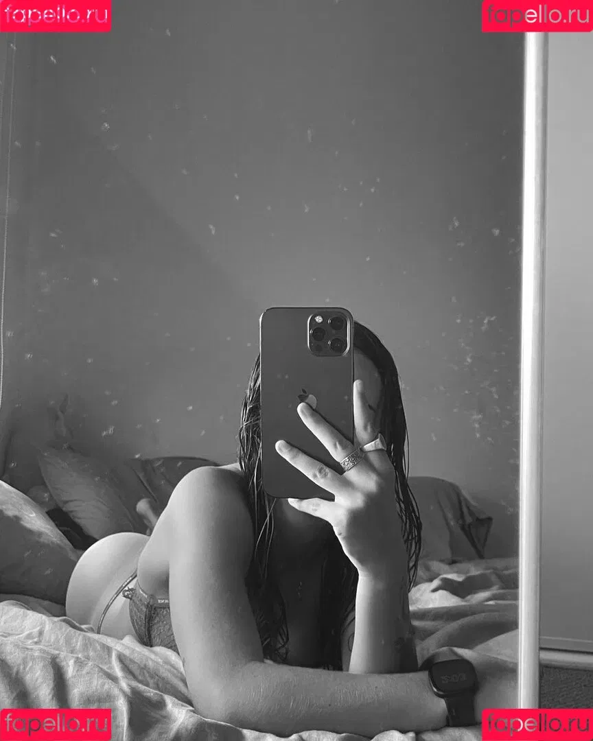 pruelearyy Onlyfans Photo Gallery 