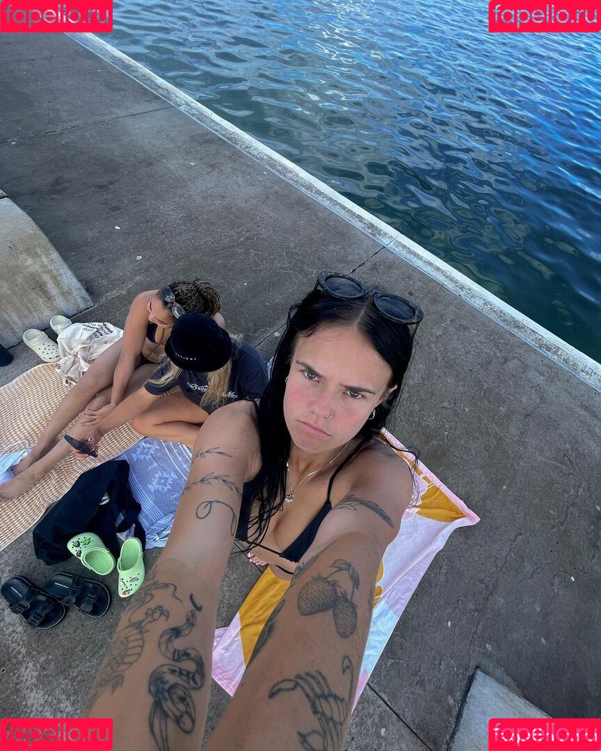 pruelearyy Onlyfans Photo Gallery 