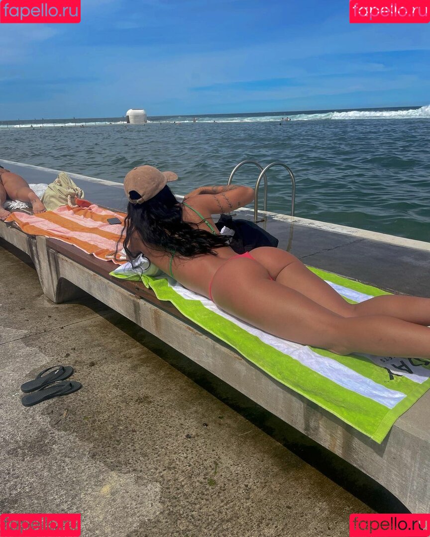 pruelearyy Onlyfans Photo Gallery 