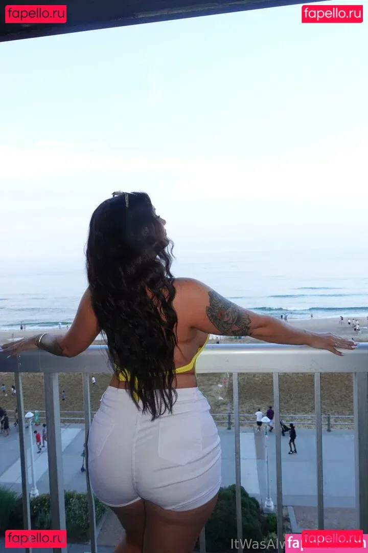 itwasalwaysmysoles Onlyfans Photo Gallery 