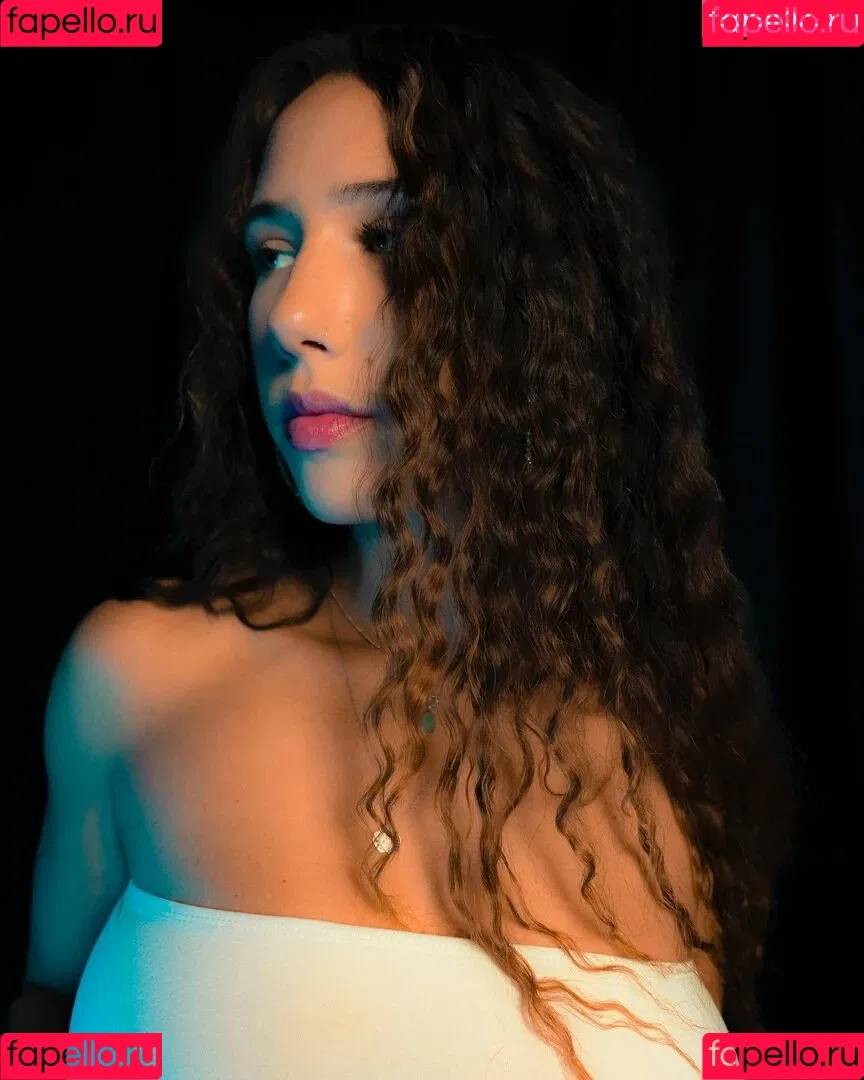 rina exclusive Onlyfans Photo Gallery 