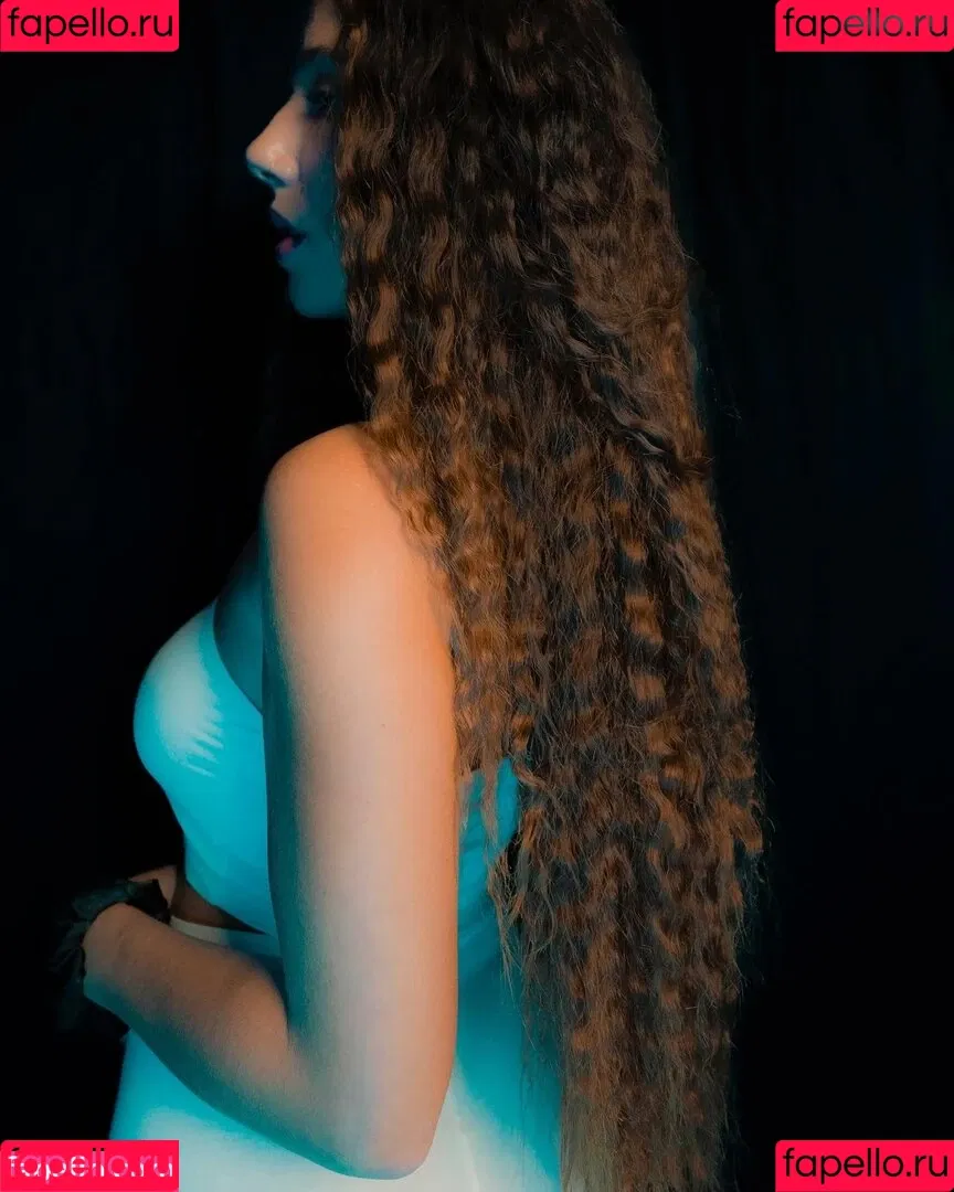 rina exclusive Onlyfans Photo Gallery 