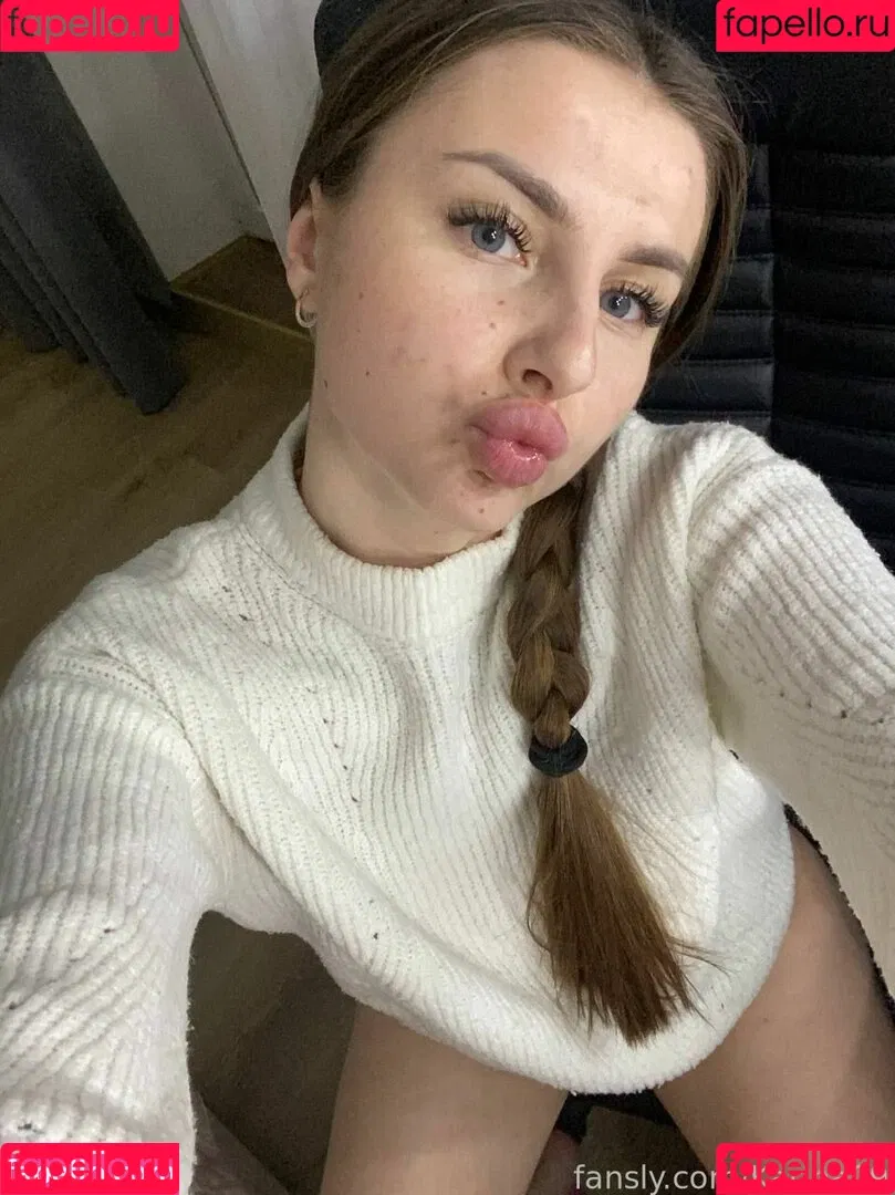 elena_fit_doll Onlyfans Photo Gallery 