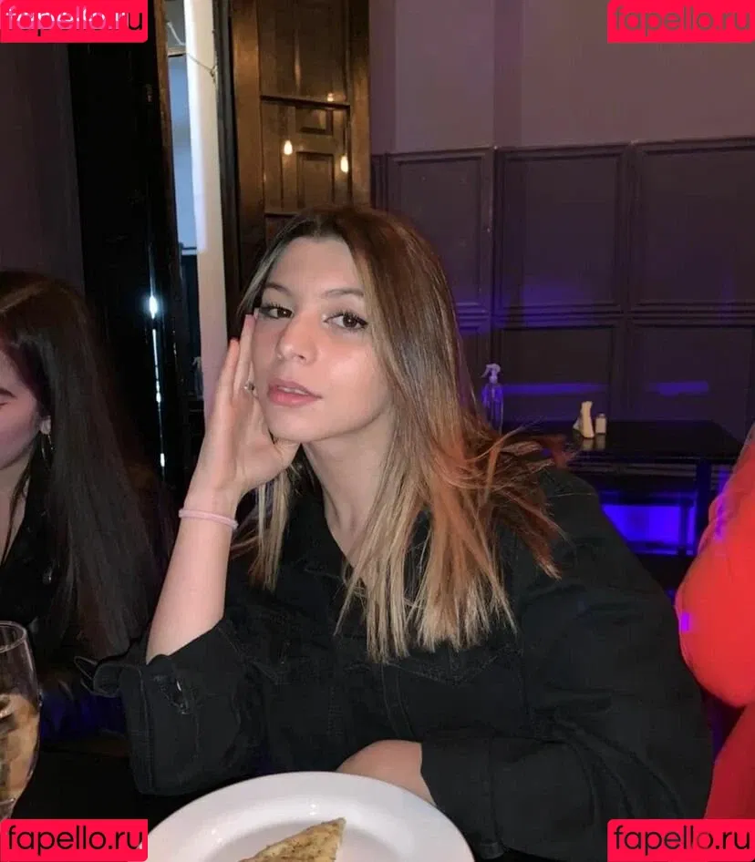 Nahiara Hamue Onlyfans Photo Gallery 