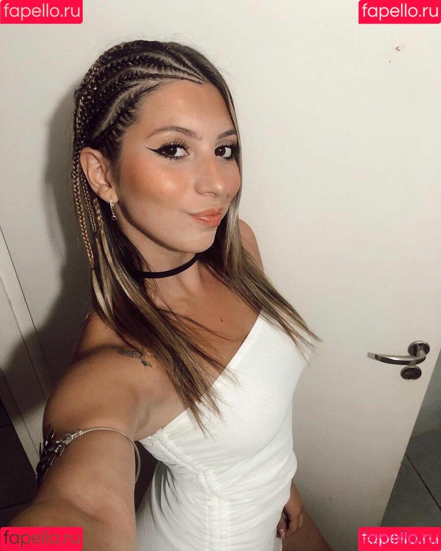 Nahiara Hamue Onlyfans Photo Gallery 