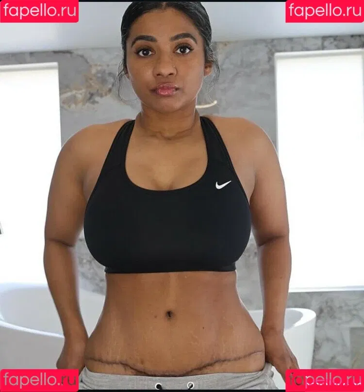 MzKora Onlyfans Photo Gallery 