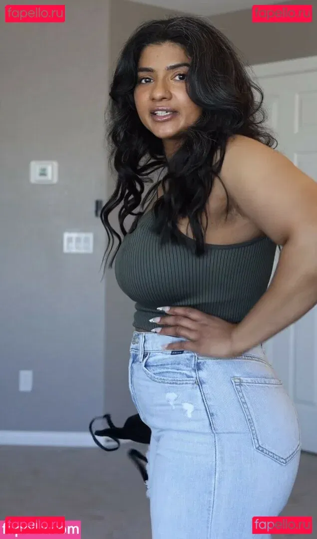 MzKora Onlyfans Photo Gallery 