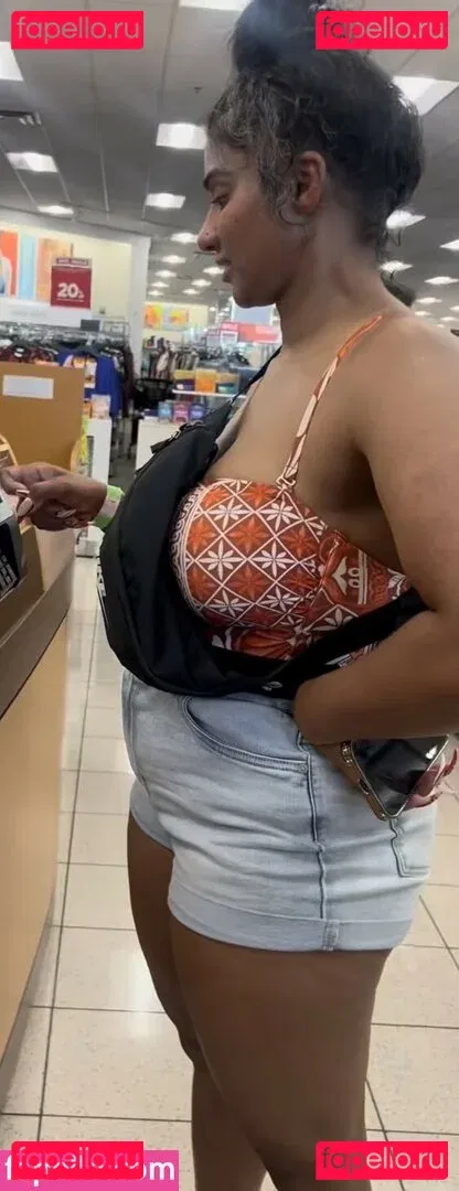 MzKora Onlyfans Photo Gallery 