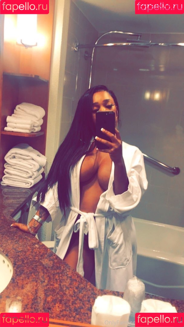 Gypsie Mermaid Onlyfans Photo Gallery 