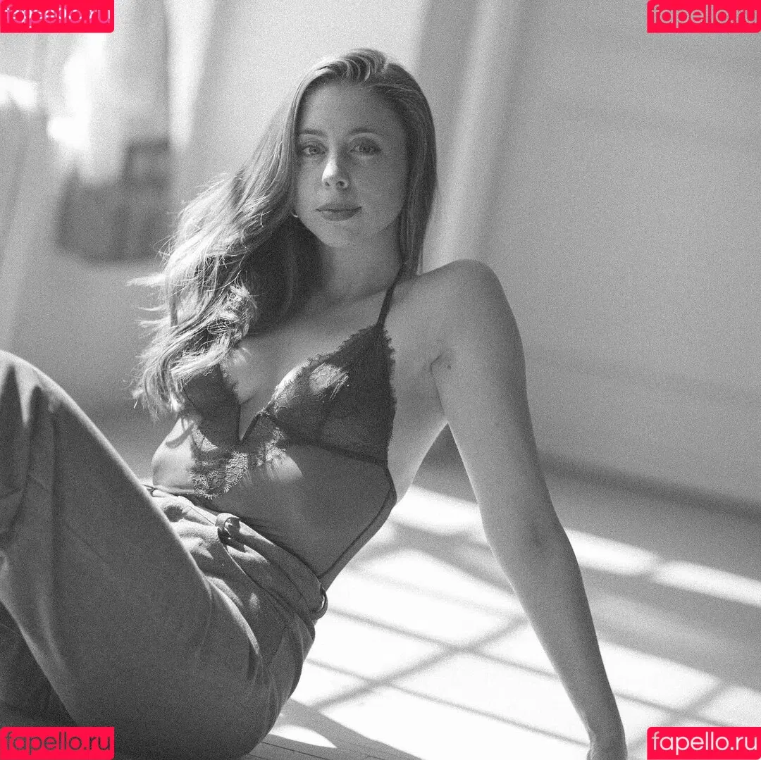 Melanie Leishman Onlyfans Photo Gallery 