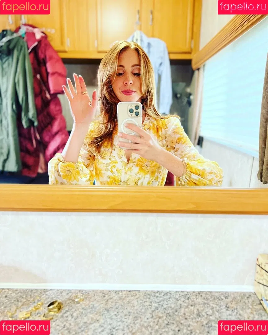 Melanie Leishman Onlyfans Photo Gallery 