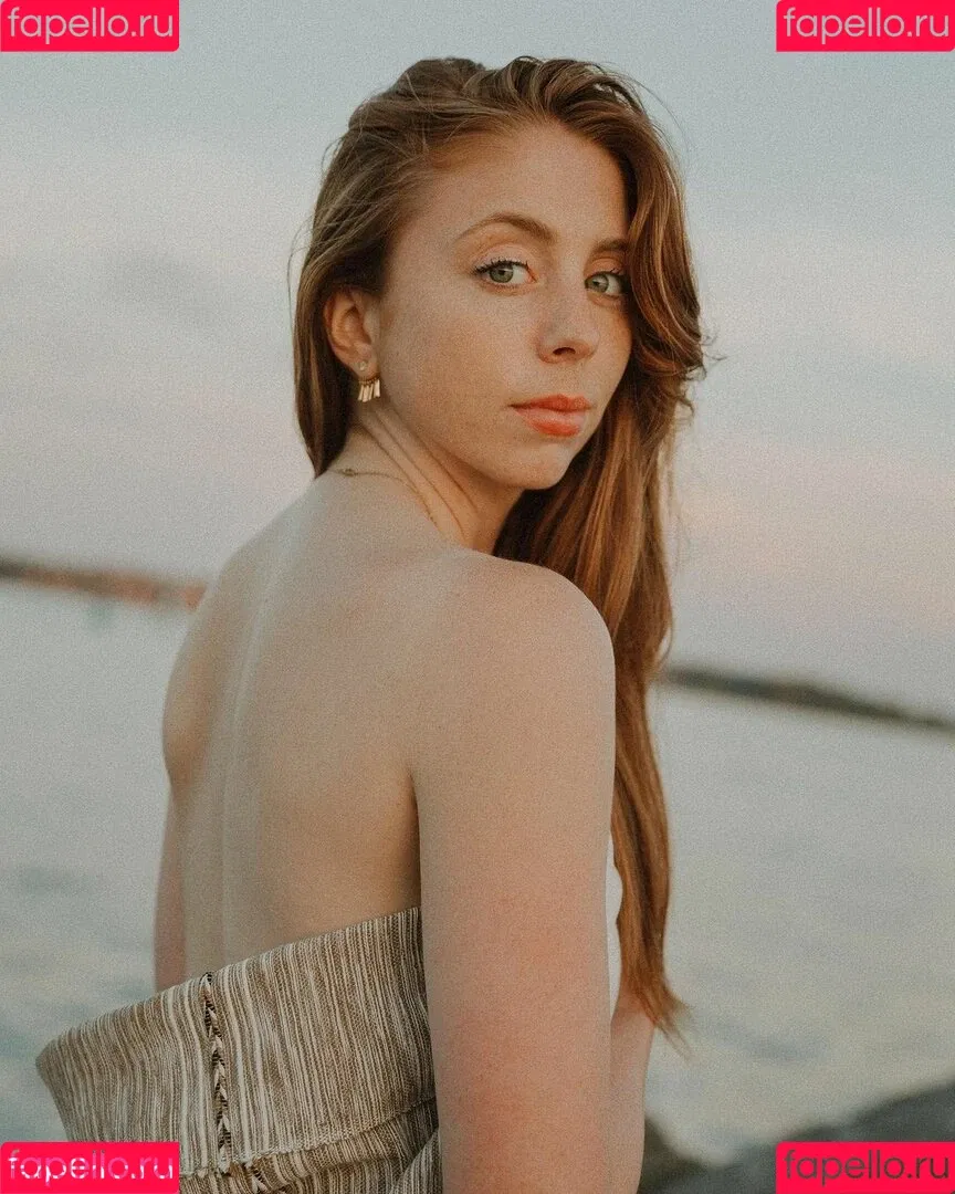 Melanie Leishman Onlyfans Photo Gallery 
