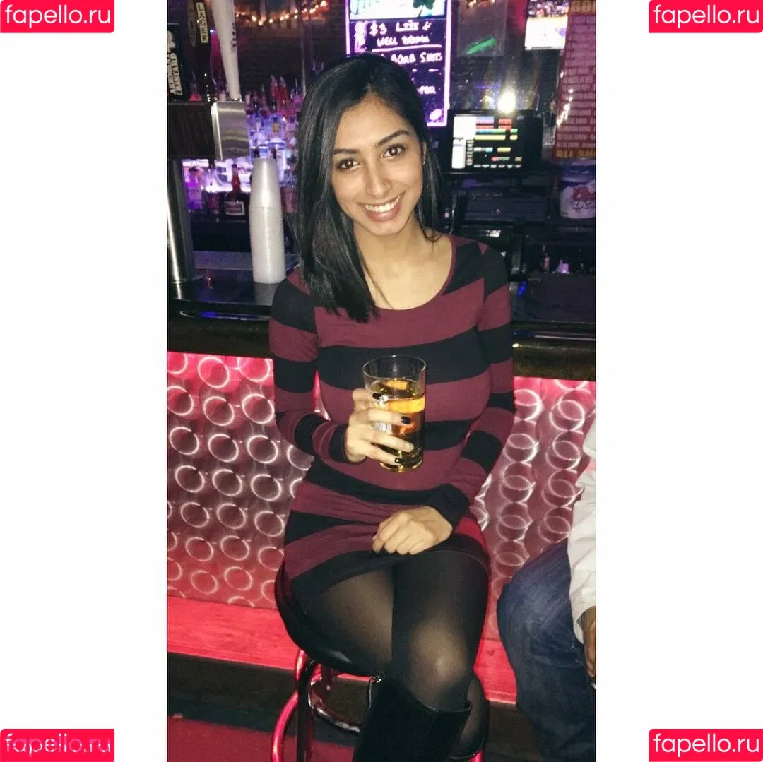 Sasha Kalra Onlyfans Photo Gallery 