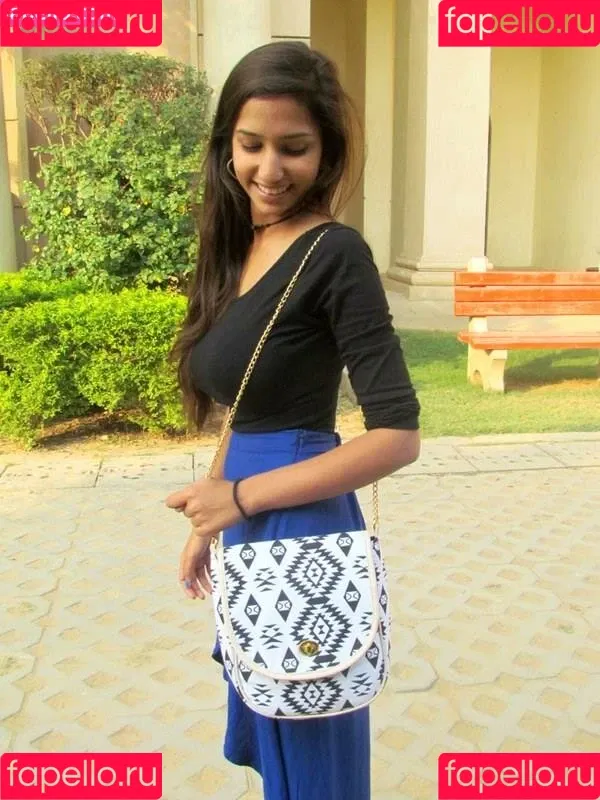 Sasha Kalra Onlyfans Photo Gallery 