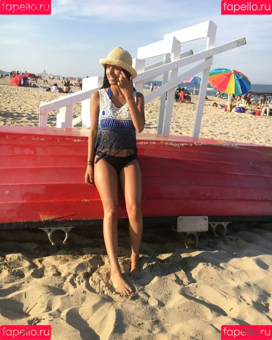 Sasha Kalra Onlyfans Photo Gallery 