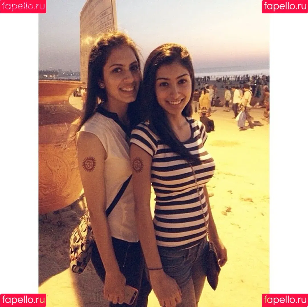 Sasha Kalra Onlyfans Photo Gallery 