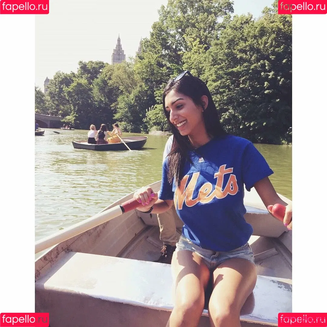 Sasha Kalra Onlyfans Photo Gallery 