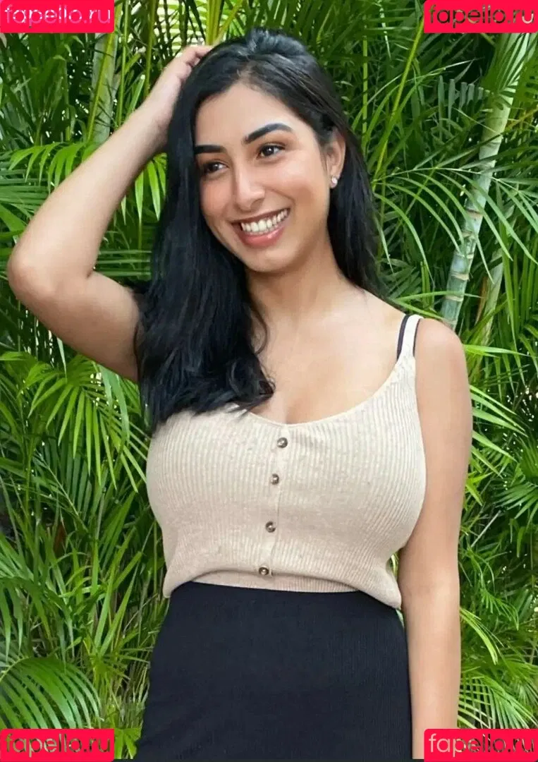 Sasha Kalra Onlyfans Photo Gallery 
