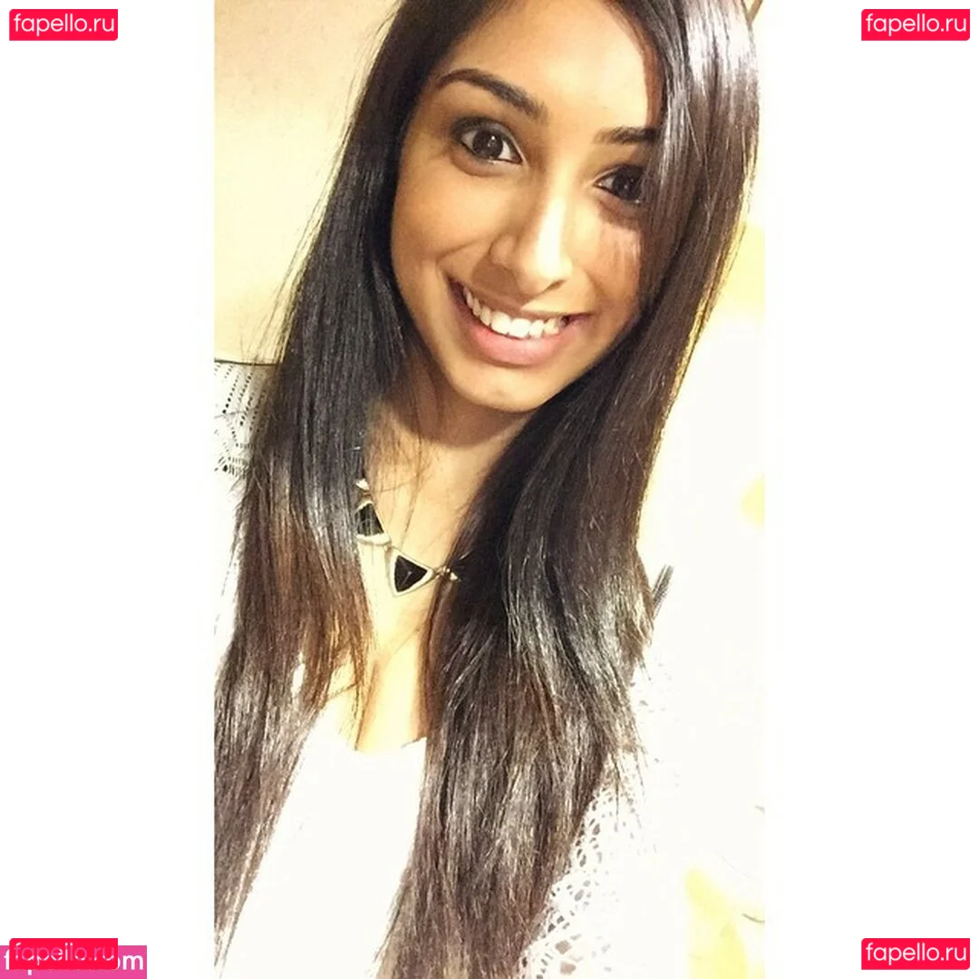 Sasha Kalra Nude Onlyfans Photo 10
