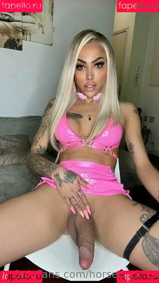 horsecock_ts Onlyfans Photo Gallery 