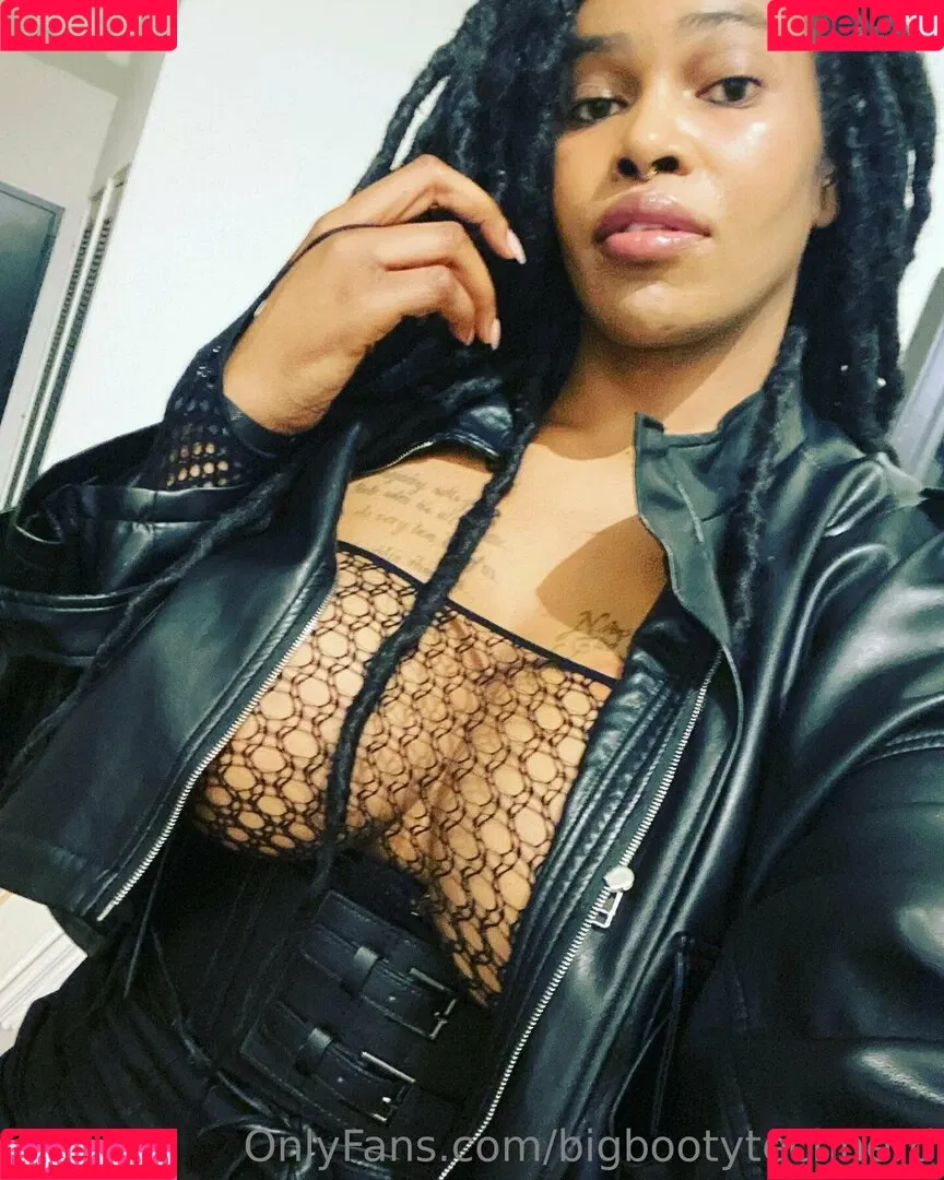 bigbootytechnerd Onlyfans Photo Gallery 