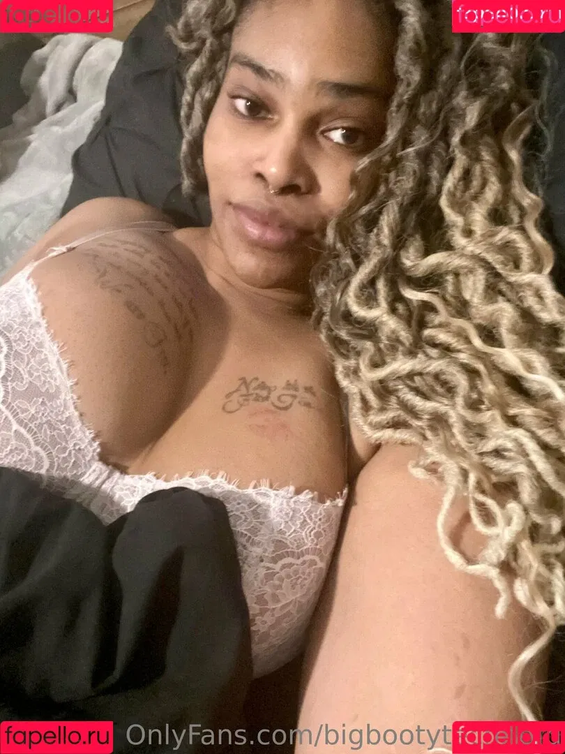 bigbootytechnerd Onlyfans Photo Gallery 