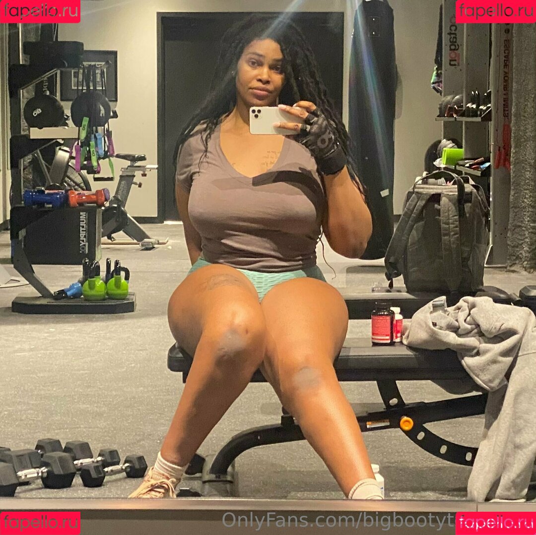 bigbootytechnerd Onlyfans Photo Gallery 
