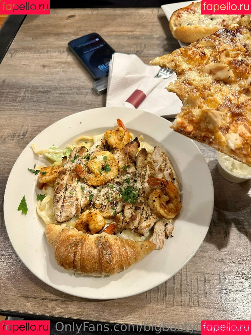 bigbootytechnerd Onlyfans Photo Gallery 