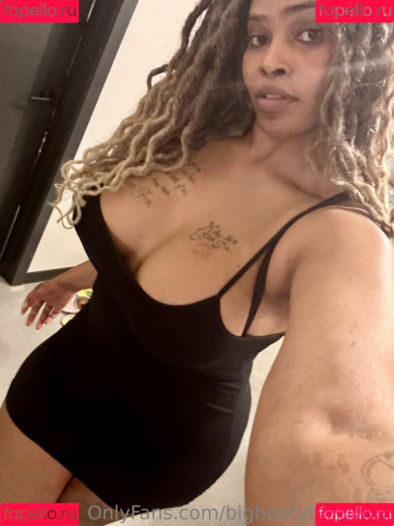 bigbootytechnerd Onlyfans Photo Gallery 