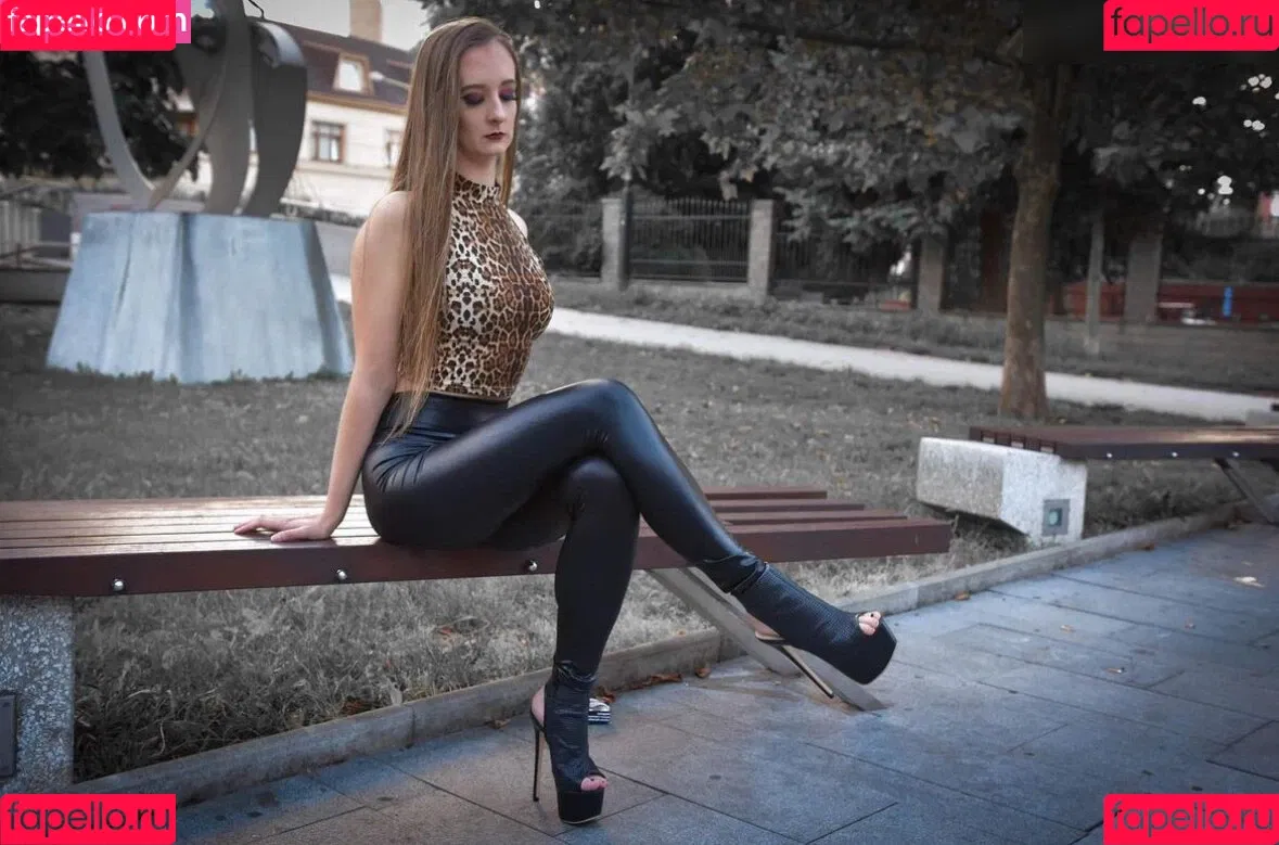 Susanna__barna Onlyfans Photo Gallery 