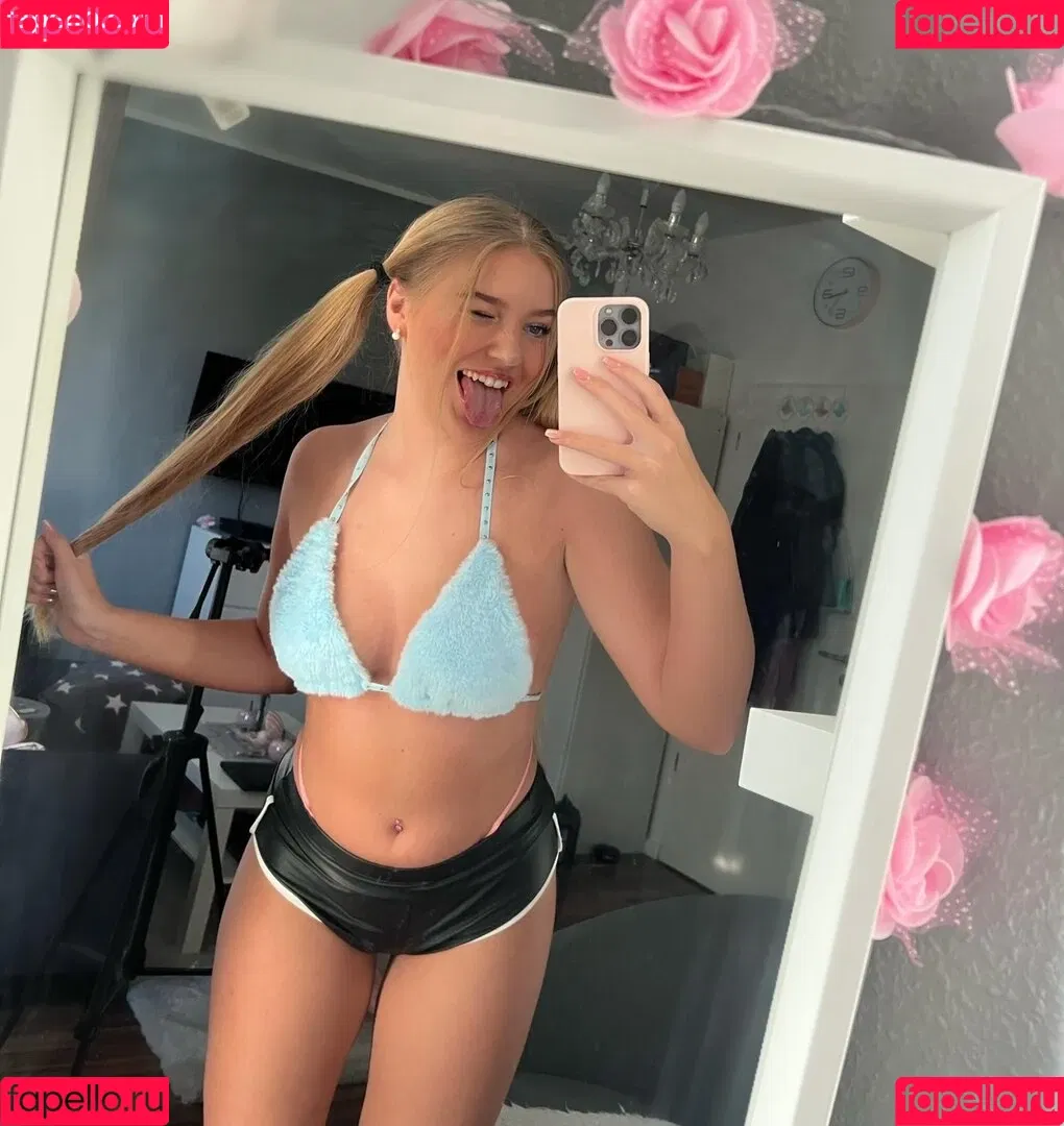 Vivien_esc Onlyfans Photo Gallery 