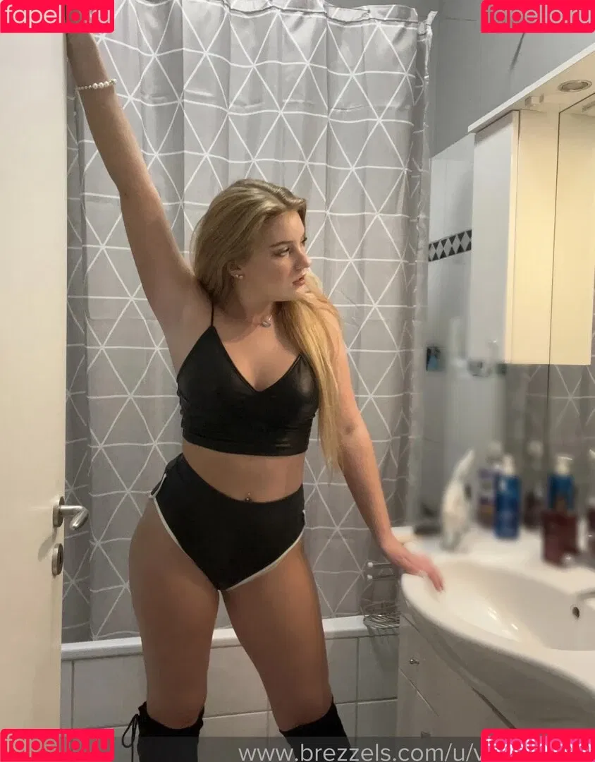Vivien_esc Onlyfans Photo Gallery 