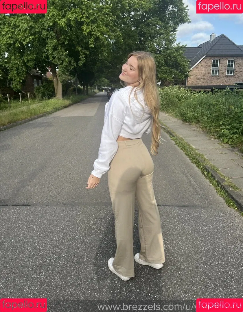 Vivien_esc Onlyfans Photo Gallery 