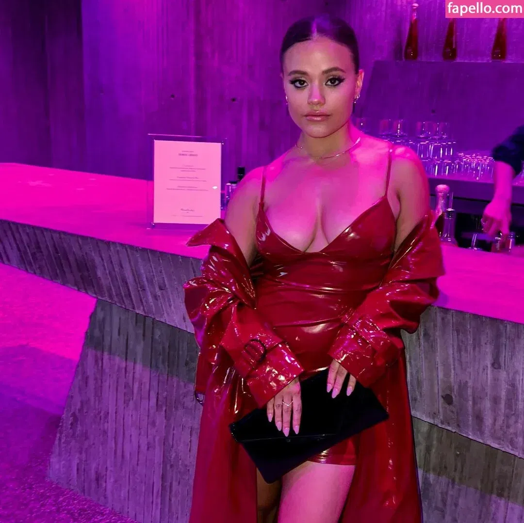 inAlicesWunderland Onlyfans Photo Gallery 