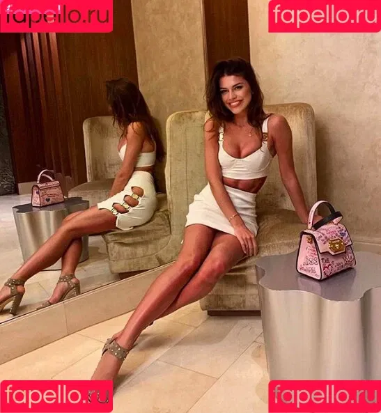 Karolina Chomistekova Onlyfans Photo Gallery 