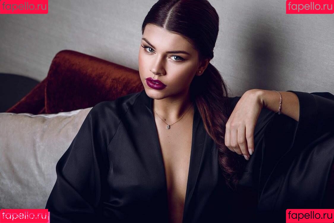 Karolina Chomistekova Onlyfans Photo Gallery 