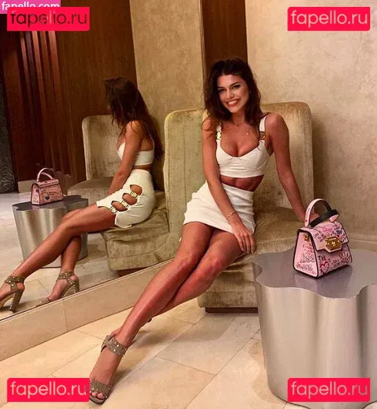 Karolina Chomistekova Onlyfans Photo Gallery 